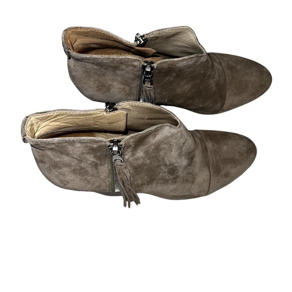 rag & bone Margot Beige Suede Double Zipper Ankle Booties Sz 39 - Picture 3 of 13